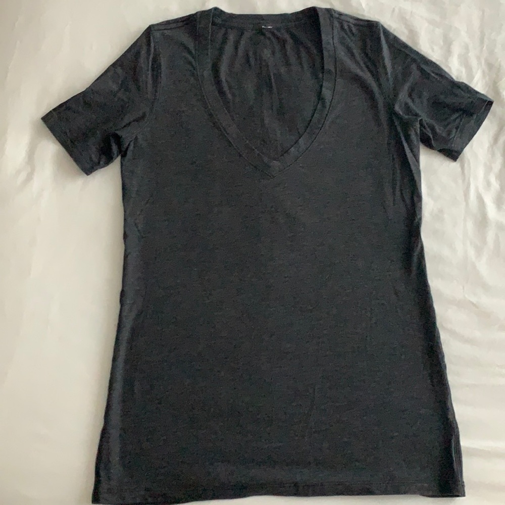 Lululemon Dark Grey T-Shirt